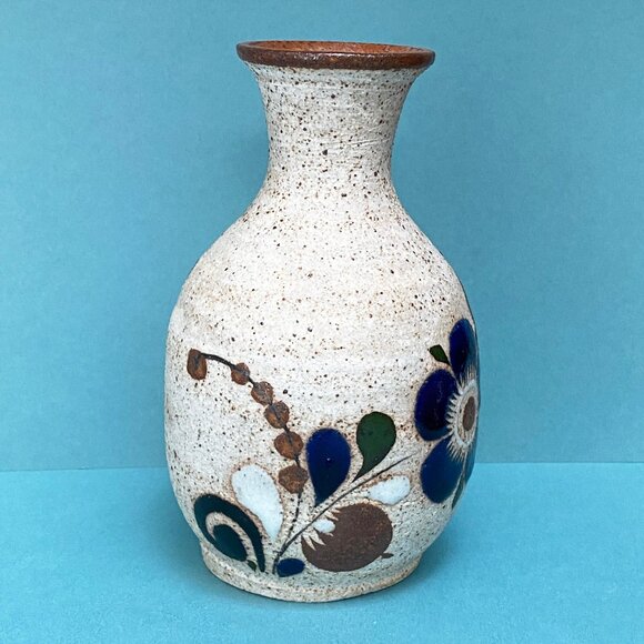 Sweet Little Vintage Mexican Tonala Pottery Vase with Cobalt Blue Flower - Picture 6 of 7